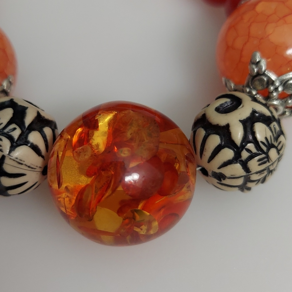 Mix with large orange beads necklace - Picture 8 of 13